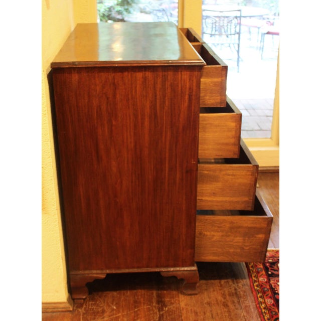 Circa 1770 English George III Period Chest of Drawers For Sale - Image 4 of 14