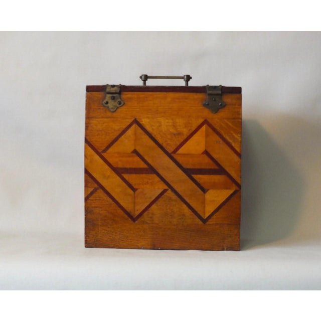 Early 20th Century Vintage Arts and Crafts Period Inlaid Box For Sale - Image 5 of 10