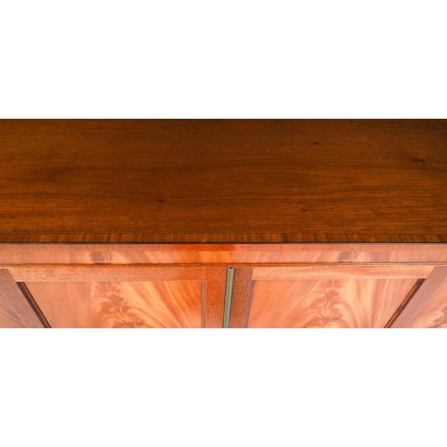 Vintage Late 20th Century Flame Mahogany Sideboard from William Tillman, 1980s For Sale - Image 9 of 18