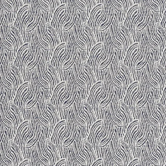 Schumacher Sample - Schumacher Strata Indoor/Outdoor Fabric in Indigo For Sale - Image 4 of 4