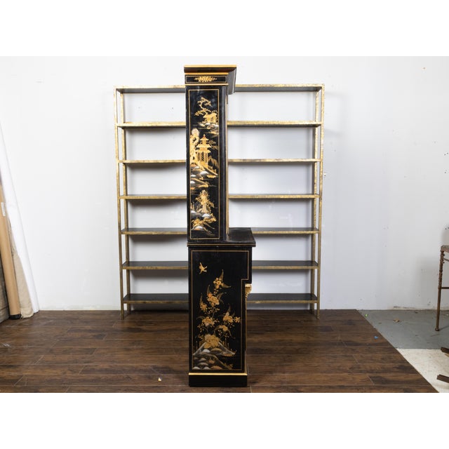 Chinoiserie English 19th Century Black and Gold Secretary Bookcase with Chinoiserie Décor For Sale - Image 3 of 12
