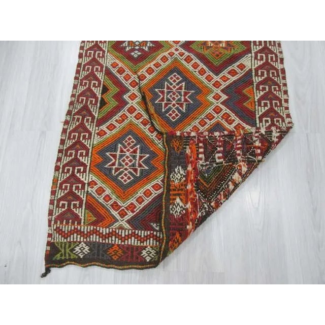 Mid-Century Modern Vintage Embroidered Kilim Rug - 2'8" x 4'7" For Sale - Image 3 of 4