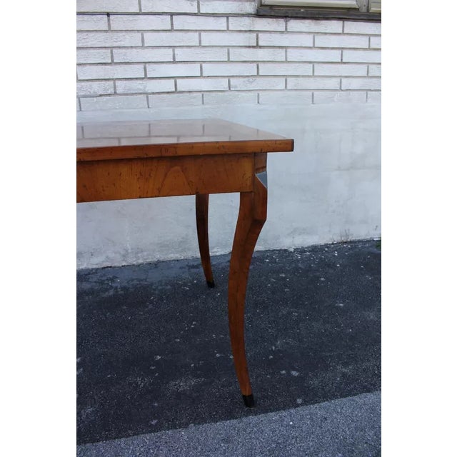 20th Century Italian Neo-Classical Inlaid Yew Wood Breakfast Game Side Table For Sale - Image 4 of 10