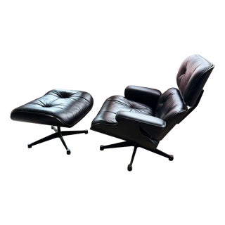 Set of Eames Lounge Chair and Ottoman by Charles & Ray Eames for Vitra, 1970s For Sale