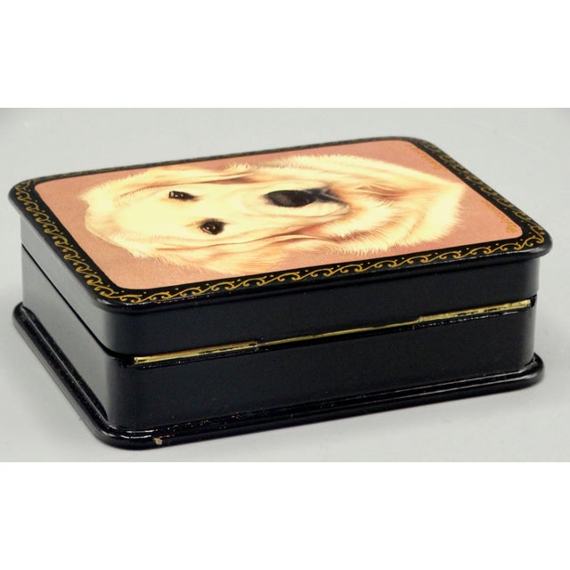 Mid 20th Century Russian Lacquer Papier Mache Box With Golden Retriever Dog Portrait For Sale - Image 5 of 12