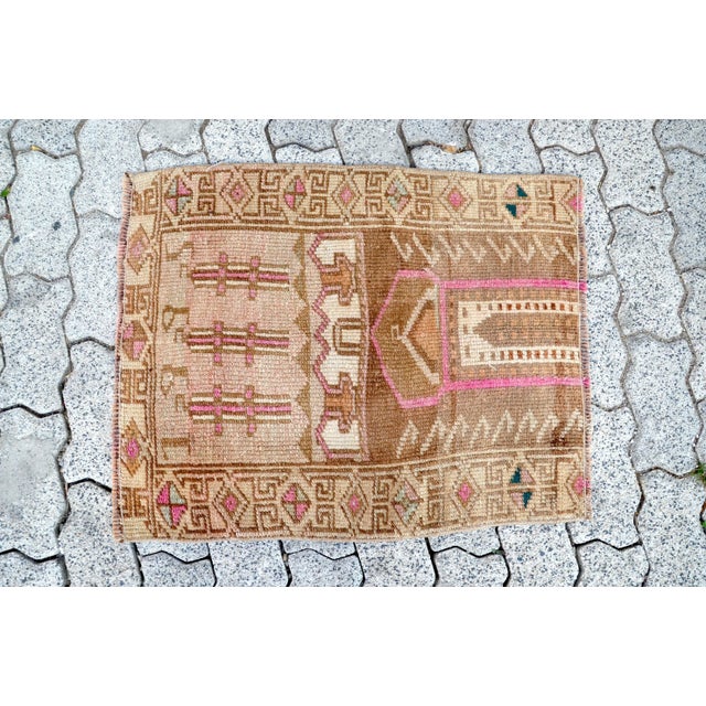 Vintage Mid Century Turkish Rug For Sale - Image 6 of 6