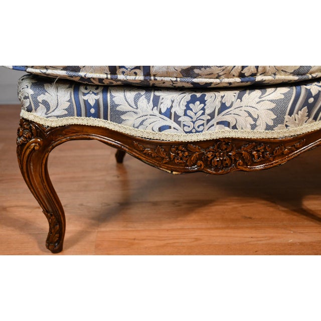 Blue 1900s Antique French Louis XV Walnut High-Back & Spring-Seat Loveseat / Settee For Sale - Image 8 of 16