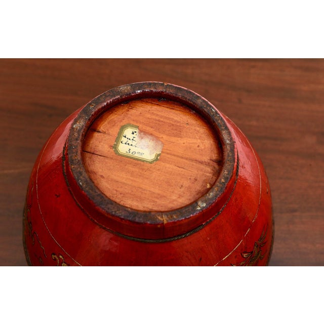 Red Small Antique Chinese Red Lacquered Covered Box For Sale - Image 8 of 9