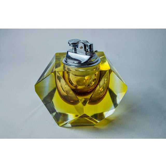 Hollywood Regency Yellow Sommerso Faceted Murano Glass Lighter attributed to Seguso, Italy, 1970s For Sale - Image 3 of 8