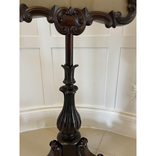 Wood Victorian Carved Rosewood Pole Screen, 1850s For Sale - Image 7 of 10