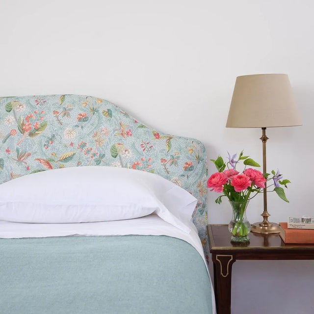 2020s Schumacher Blackwell Linen Fabric in Sky For Sale - Image 5 of 6