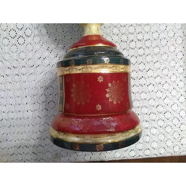 Metal Late 19th Century Antique Royal Vienna-Style Porcelain Hand-Painted Vase From Austria For Sale - Image 7 of 12