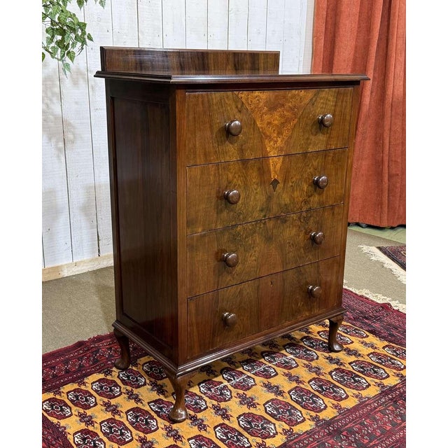 Wood English Chest of Drawers in Walnut Burl and Oak, 1930s For Sale - Image 7 of 18