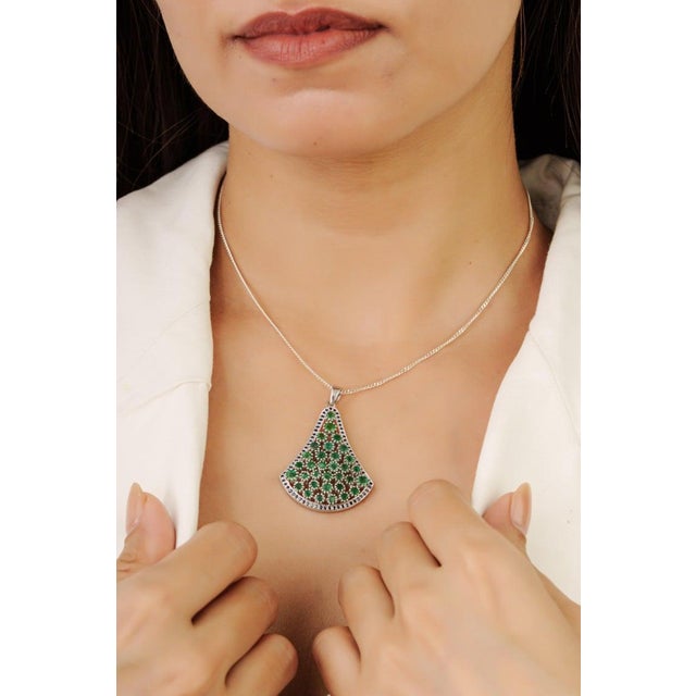 Gemstone 4.17 Carat Statement Emerald Pendant in 925 Silver With Sapphire Detailing For Sale - Image 7 of 12