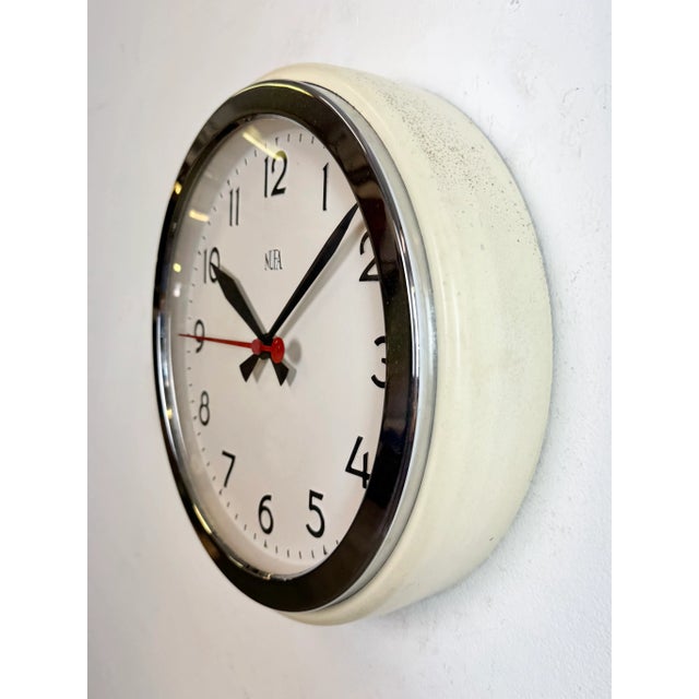 Mid-Century Modern Vintage Industrial Beige Wall Clock from NUFA, 1960s For Sale - Image 3 of 18