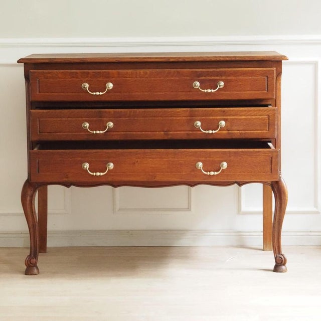 Small Antique French Louis XV Style Chest of Drawers For Sale - Image 6 of 12