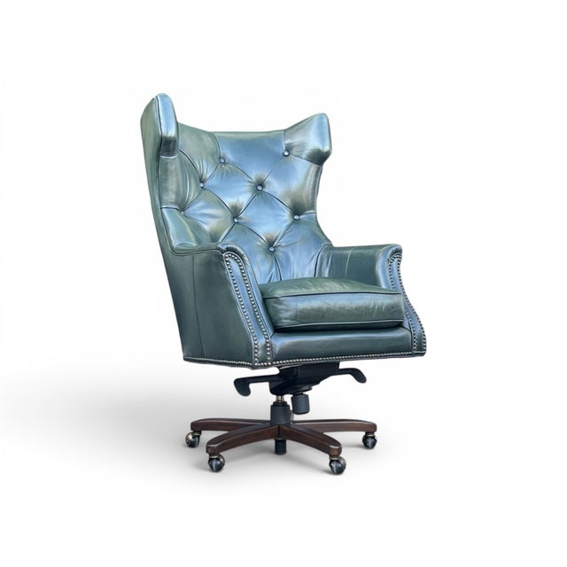 1960s English Traditional Distressed Green Leather Wingback Executive Swivel Chair For Sale In Los Angeles - Image 6 of 12
