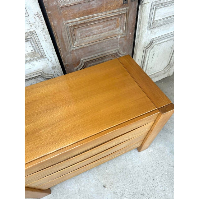 Goldenrod Elm Chest of Drawers in the style of Maison Regain, 1980s-1990s For Sale - Image 8 of 10