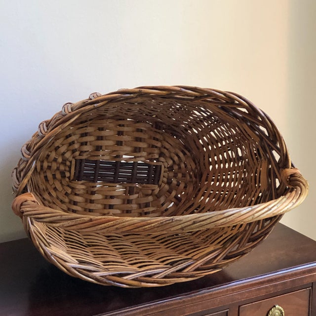 Vintage European-Style Harvest Basket For Sale In Baltimore - Image 6 of 12