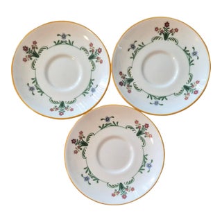 1970s Wedgwood Charleston Bone China Saucers - Set of 3 For Sale