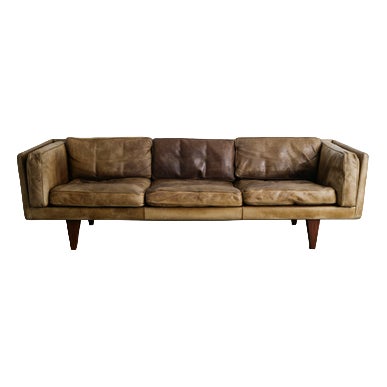 Danish Mid Century Brown Leather V11 Three Seater Sofa by Illum Wikkelsø, 1960s For Sale