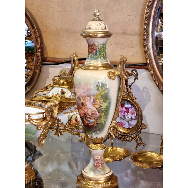 French Louis XV Style Porcelain Garniture Set – White, Soft Green & Pink With Bronze Details, 3-Piece Collection For Sale - Image 4 of 4