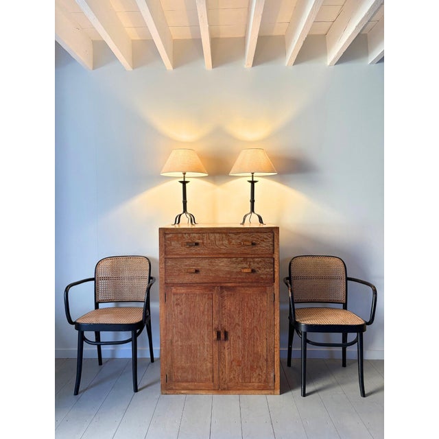 Chest of Drawers in Limed Oak from Heals of London, Britain, 1930s For Sale - Image 11 of 12