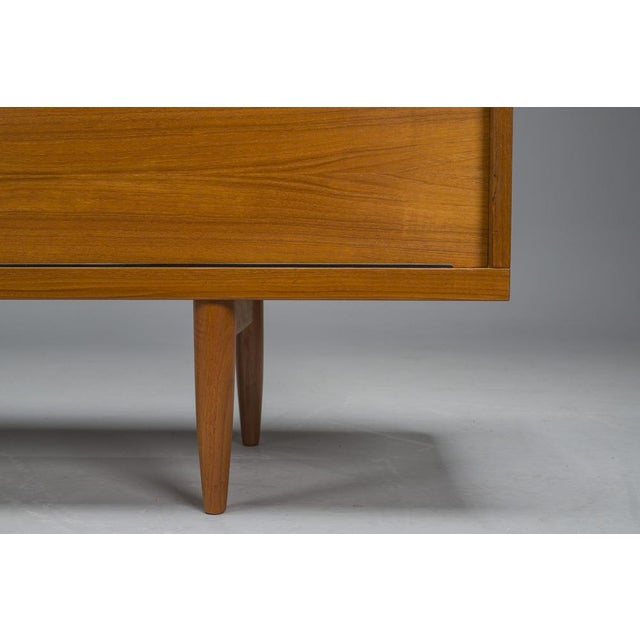 Vintage Model No. 20 Sideboard by Niels O. Møller for J.L. Møllers, 1960s For Sale - Image 12 of 18