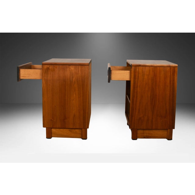 Fabulous Mid-Century Modern pair of nightstands/ side tables by Drexel furniture from their Modulus collection a beautiful...