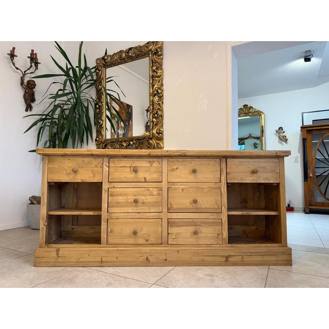 Practical shop chest made of reclaimed wood/softwood. Dimensions: height x width x depth 85 x 190 x 37 cm. Charming,...