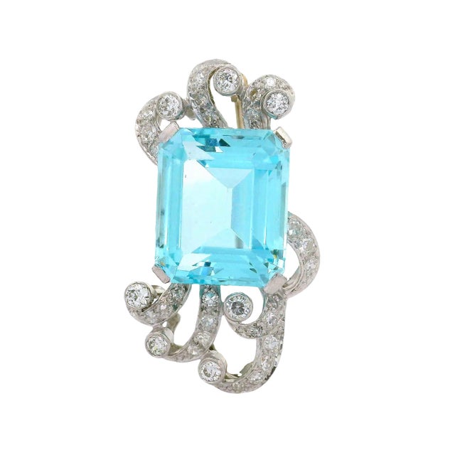 Mid-Century Modern Retro 14.00 Carat Aquamarine Diamond Platinum 14k Gold Brooch For Sale - Image 3 of 6