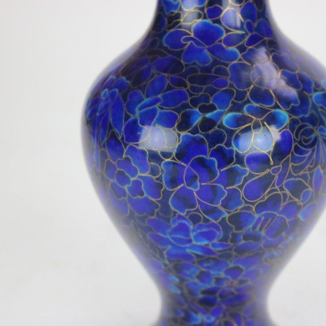 Early 20th Century Chinese Blue Cloisonne Floral Enameled Vase 20thC For Sale - Image 5 of 8