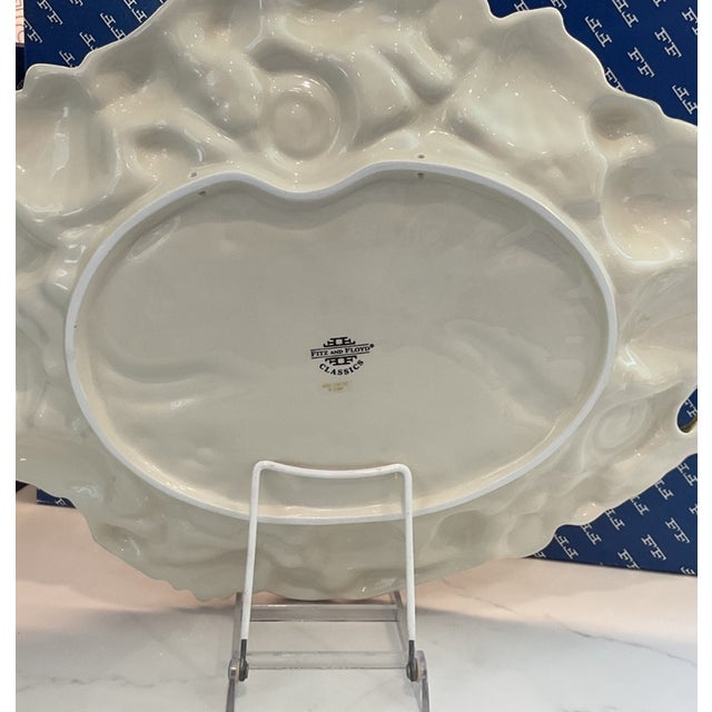 Serve in stunning coastal style with this impressive vintage Fitz and Floyd Oceana Seashell extra-large serving platter....