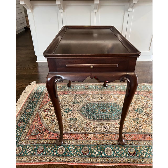 Queen Anne 1970s Henkel Harris Signed Mahogany Tea Table Queen Anne Legs For Sale - Image 3 of 11