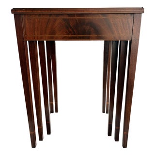 Vintage Mahogany Nesting Tables in the Style of Henkel-Harris – Inset Glass Tops For Sale