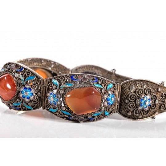 Large 8" Chinese Silver Filigree Bracelet With Carnelian and Enamel, 1930s–40s Export For Sale - Image 4 of 11