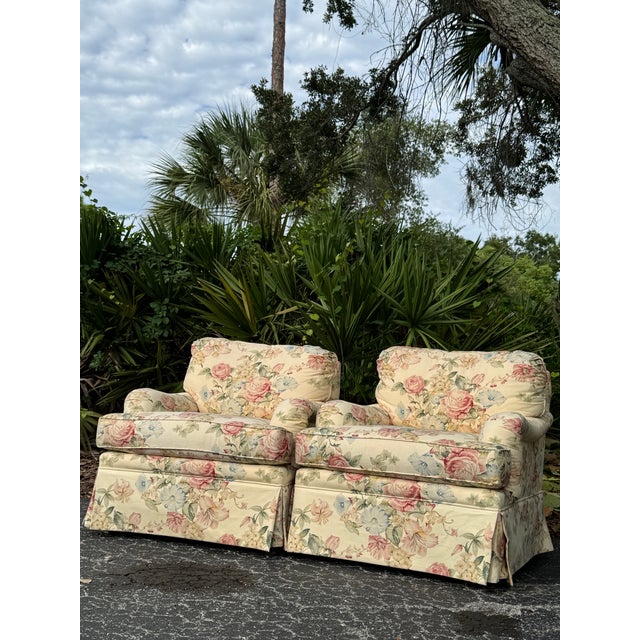 White Pair of Thomasville Floral Overstuffed Lounge Chairs For Sale - Image 8 of 12