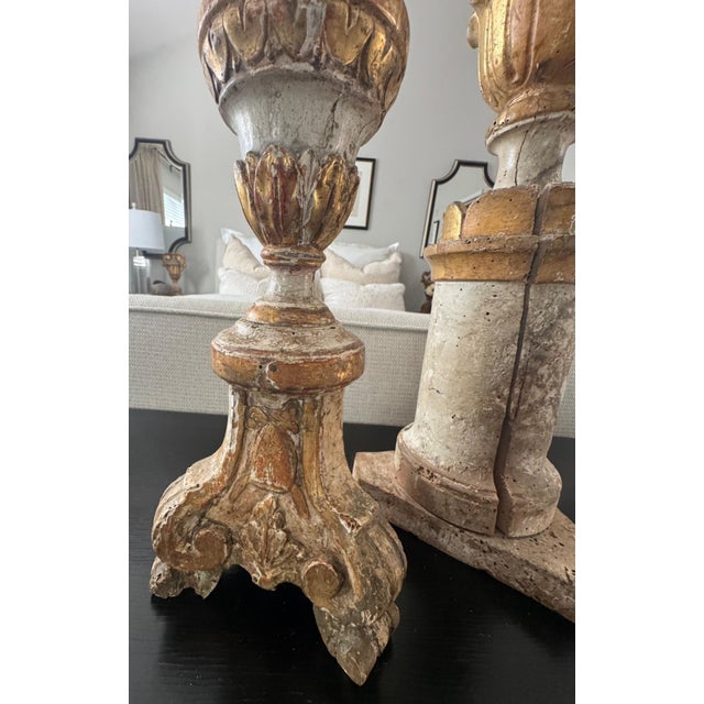 Early 20th Century Pair of Antique Italian Painted Wood Candlesticks With Aged Patina For Sale - Image 5 of 15