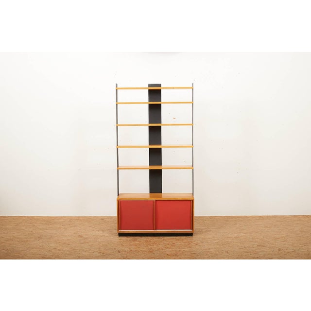 Model 132 in Birch Veneer with Sliding Doors by Wilhelm Kienzel for Embru, 1930 For Sale - Image 10 of 10