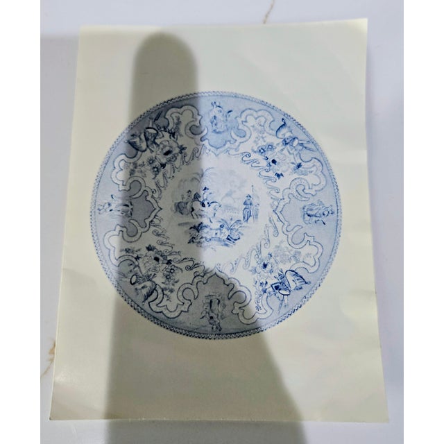 1970s Texian Campaigne Staffordshire Blue Plate by Mottahedeh – Dallas County Heritage Society Authorized Reproduction For Sale - Image 9 of 10