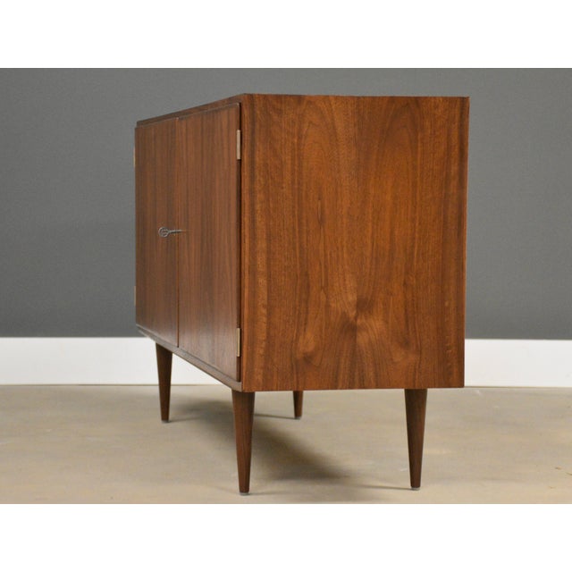 Mid-Century Modern 1960s Danish Modern Walnut Credenza by Poul Hundevad For Sale - Image 3 of 10