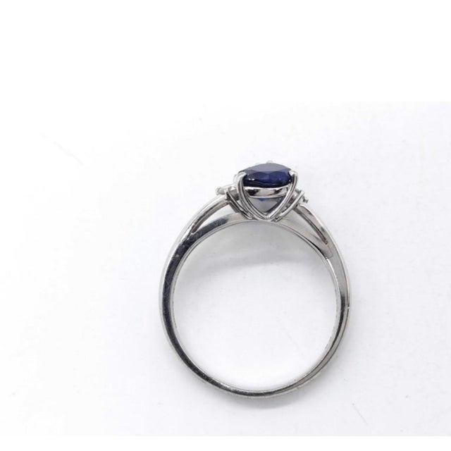 Platinum Sapphire & Diamond Moi Et Toi Crossover Ring For Sale - Image 10 of 10