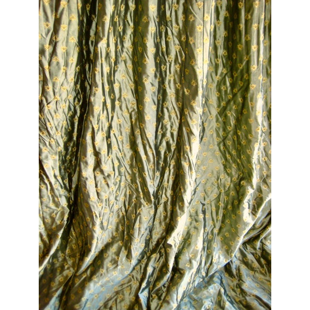 Textile 1980s French Empire Napoleon Style Green Silk Large Pair of Curtains ( 5 Pairs Available ) For Sale - Image 7 of 15