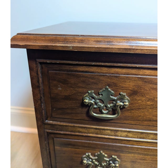 Vintage Pennsylvania House Cherry Night Stand Pair Chippendale Style For Sale - Image 14 of 18