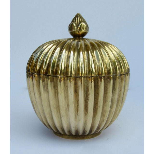 C.1960's Mid-Century Solid Brass Fluted, Lidded Cachepot/Urn With Flame Finial Handle For Sale - Image 13 of 13