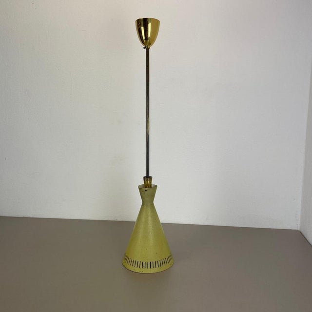 Mid-Century Diabolo Brass and Metal Tube Hanging Light in the style of Stilnovo, Italy, 1950s For Sale - Image 6 of 18