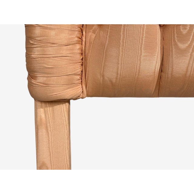 1960s Traditional, Kingsize Tufted Headboard, Scalamandré Pink Silk, Usa, 1960s For Sale - Image 5 of 8