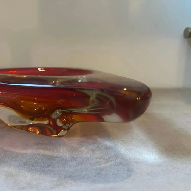 A 1960s Modernist Red Sommerso Murano Glass Large Triangular Ashtray by Seguso For Sale - Image 10 of 11