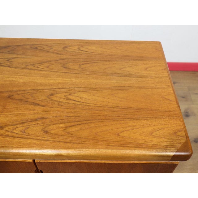 Mid Century Modern Vintage Teak Danish Credenza Sidebaord by Christian Linneber For Sale - Image 12 of 15