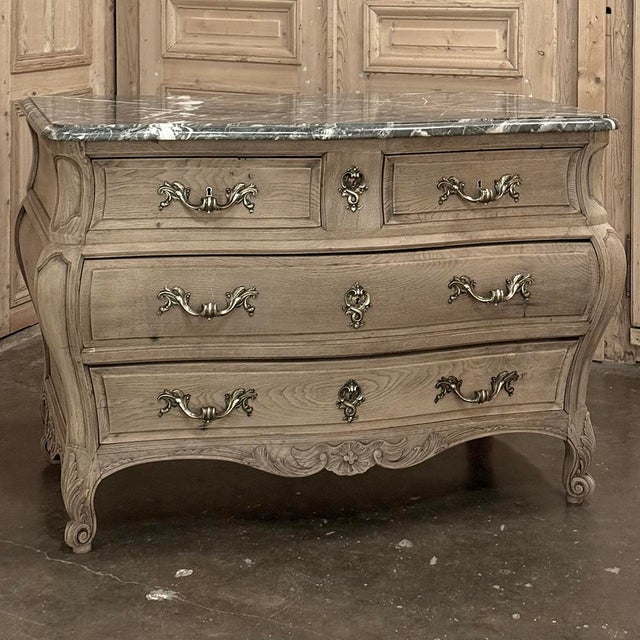 Late 19th Century Antique 19th Century Country French Louis XV Bombe Commode in Stripped Oak With Gray Marble For Sale - Image 5 of 18